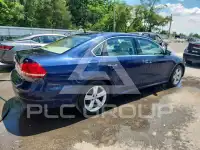 2014 Volkswagen Passat photo