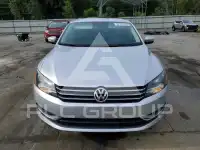 2014 Volkswagen Passat photo