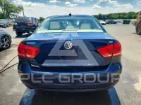 2014 Volkswagen Passat photo
