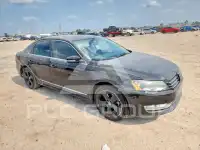 2014 Volkswagen Passat photo