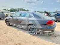 2014 Volkswagen Passat photo