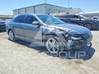 2014 Volkswagen Passat фото