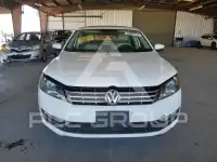 2014 Volkswagen Passat фото