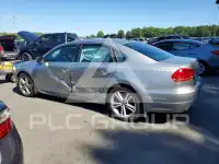 2014 Volkswagen Passat фото