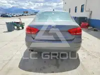 2014 Volkswagen Passat photo
