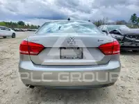 2014 Volkswagen Passat photo
