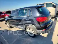 2014 Volkswagen Tiguan photo