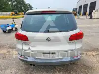 2014 Volkswagen Tiguan photo
