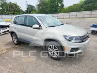 2014 Volkswagen Tiguan photo