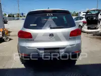 2014 Volkswagen Tiguan photo