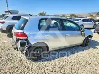 2014 Volkswagen GOLF photo