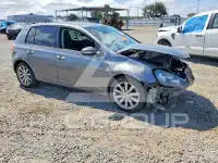 2014 Volkswagen GOLF photo