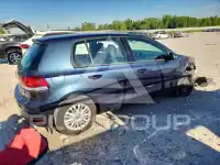 2014 Volkswagen GOLF photo
