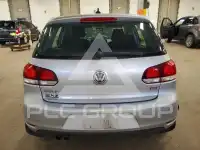 2014 Volkswagen GOLF photo