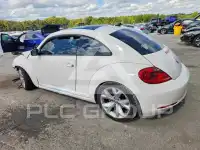 2014 Volkswagen BEETLE photo