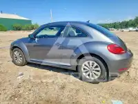 2014 Volkswagen BEETLE photo