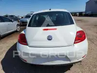 2014 Volkswagen BEETLE photo