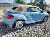 2014 Volkswagen BEETLE photo