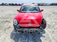 2014 Volkswagen BEETLE фото