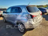 2015 Mitsubishi OUTLANDER фото