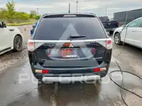 2015 Mitsubishi OUTLANDER photo