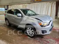 2015 Mitsubishi OUTLANDER photo