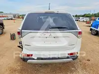 2015 Mitsubishi OUTLANDER фото