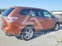 2015 Mitsubishi OUTLANDER фото