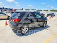 2015 Mitsubishi OUTLANDER фото