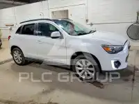 2015 Mitsubishi OUTLANDER фото