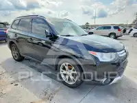 2015 Mitsubishi OUTLANDER photo