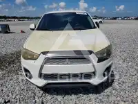 2015 Mitsubishi OUTLANDER фото