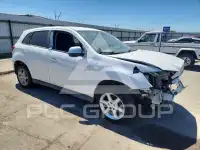 2015 Mitsubishi OUTLANDER фото
