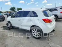 2015 Mitsubishi OUTLANDER photo