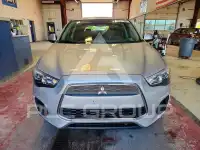 2015 Mitsubishi OUTLANDER фото
