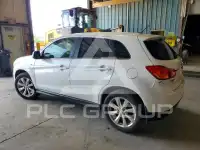 2015 Mitsubishi OUTLANDER фото