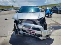 2015 Mitsubishi OUTLANDER фото