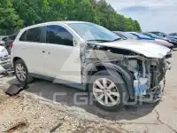 2015 Mitsubishi OUTLANDER фото