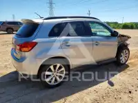 2015 Mitsubishi OUTLANDER фото