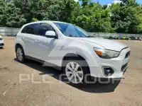 2015 Mitsubishi OUTLANDER photo