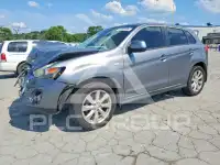 2015 Mitsubishi OUTLANDER фото