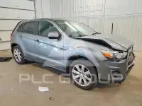 2015 Mitsubishi OUTLANDER photo