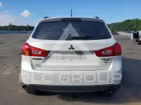 2015 Mitsubishi OUTLANDER фото
