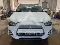 2015 Mitsubishi OUTLANDER фото