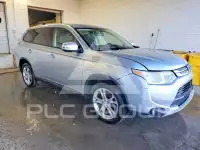 2015 Mitsubishi OUTLANDER photo