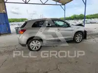 2015 Mitsubishi OUTLANDER photo