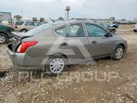 2015 Nissan VERSA фото