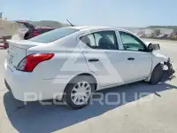 2015 Nissan VERSA фото