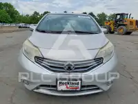 2015 Nissan VERSA фото