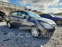 2015 Nissan VERSA фото